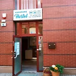 Annamarie Hostel *