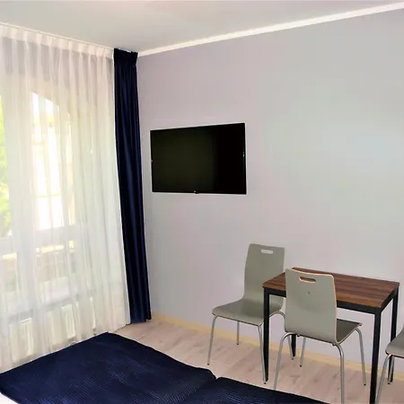 Annamarie Vandrerhjem *