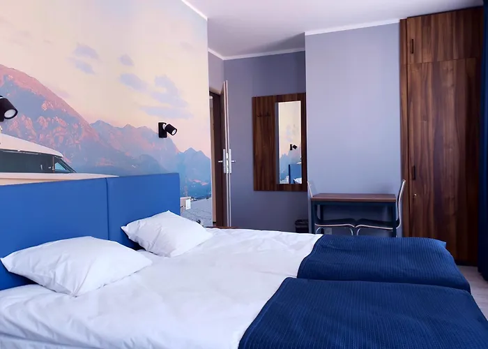 Annamarie شتشيتسين