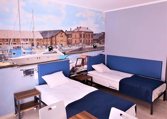 Annamarie بيت شباب