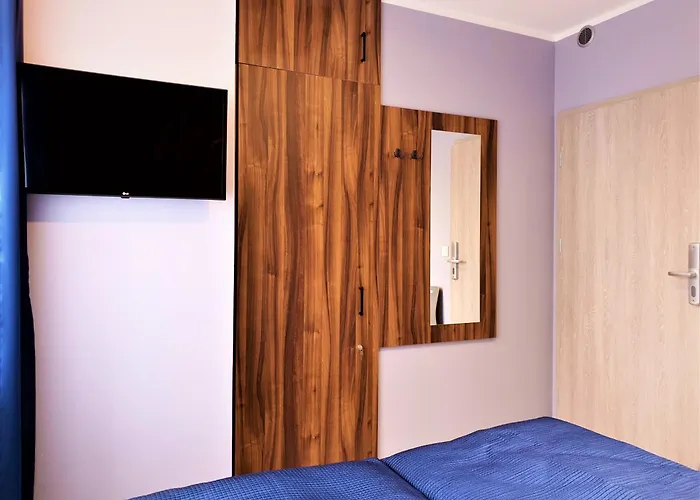 Annamarie بيت شباب